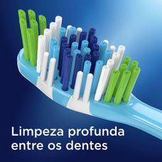 Escova Dental Oral- B Complete 5X Ações de Limpeza Macia 40 Leve 2 Pague 1